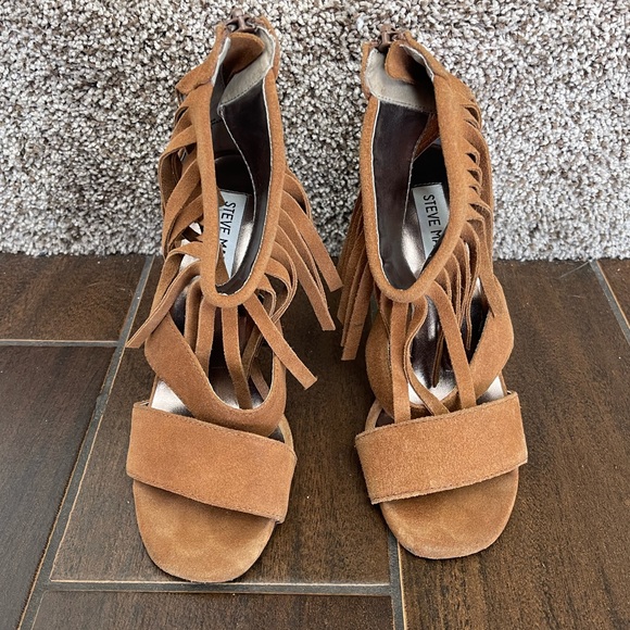 STEVE MADDEN Suede Fringe Sandals - Size 6 - Picture 1 of 9